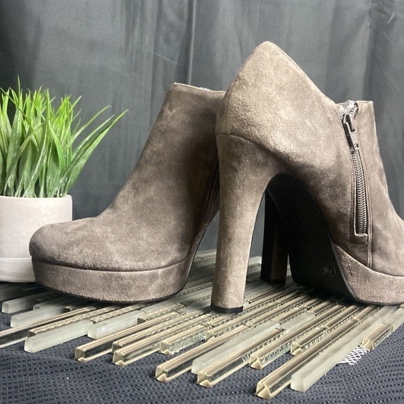 Host Pick 🎉Gianni Bini Suede Leather Booties 💕 - Picture 5 of 10